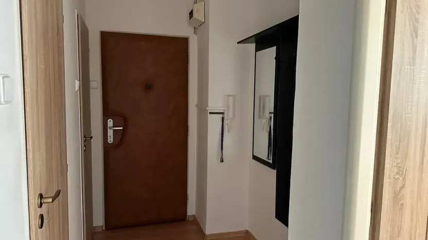Pronájem bytu 2+1, Bánov, 56 m2