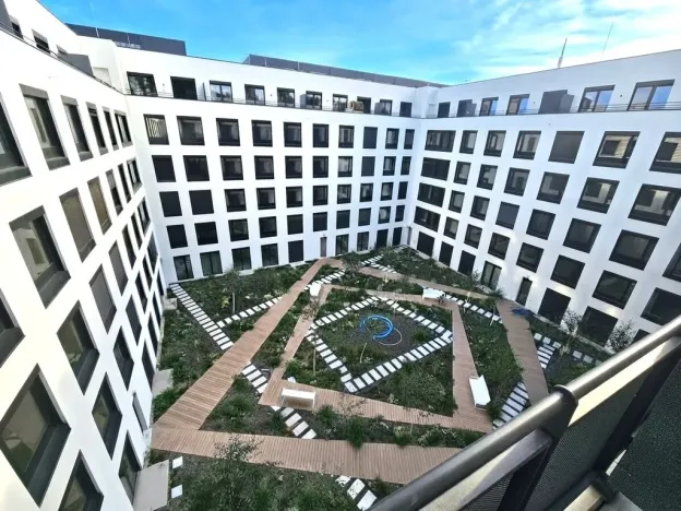 Pronájem bytu 1+kk, Praha, Hartigova, 44 m2