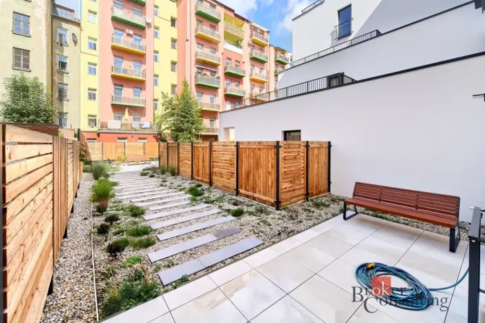 Pronájem bytu 1+kk, Brno - Zábrdovice, Hvězdová, 35 m2