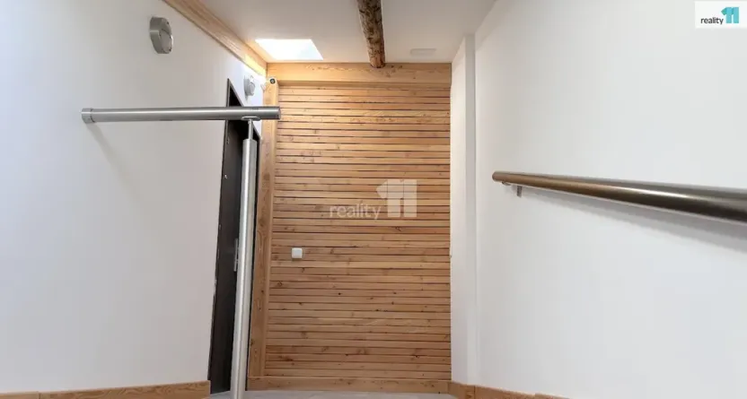 Prodej bytu 2+kk, Karlovy Vary - Rybáře, Sokolovská, 81 m2