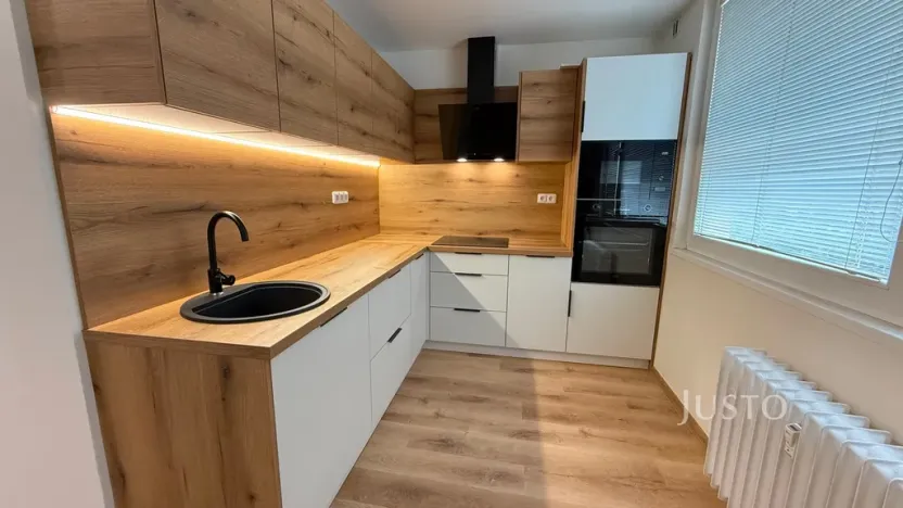 Pronájem bytu 3+1, Teplice, Karla Čapka, 82 m2