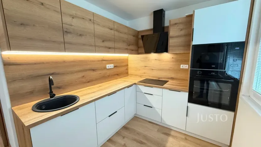 Pronájem bytu 3+1, Teplice, Karla Čapka, 82 m2