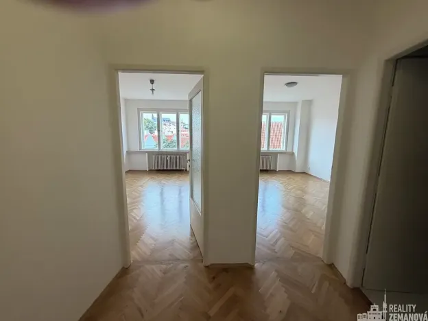 Pronájem bytu 2+1, Praha - Malá Strana, Šeříková, 50 m2