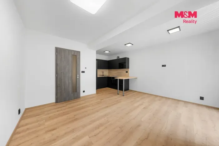 Pronájem bytu 2+kk, Děčín - Děčín I-Děčín, Masarykovo nám., 47 m2