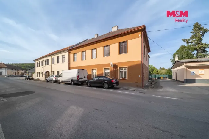 Prodej bytu 4+kk, Lochovice, 64 m2