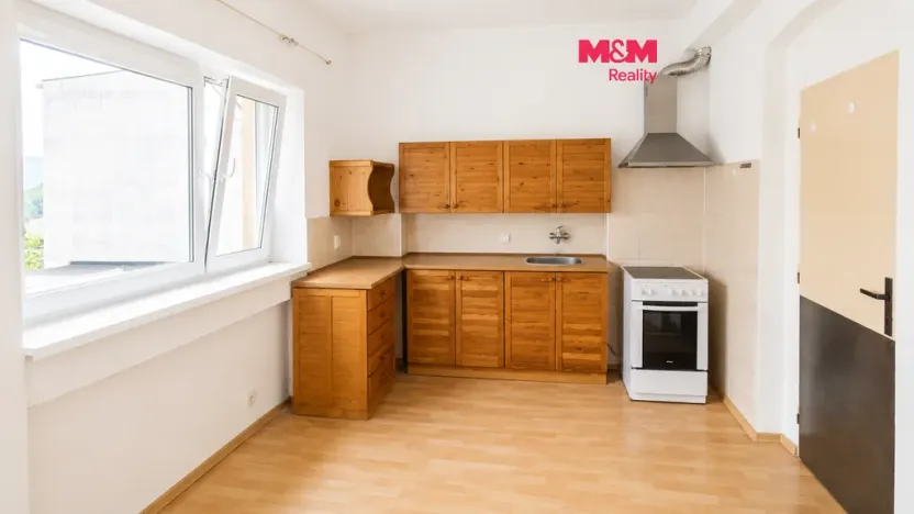 Pronájem bytu 2+1, Ústí nad Labem - Ústí nad Labem-centrum, Stará, 55 m2