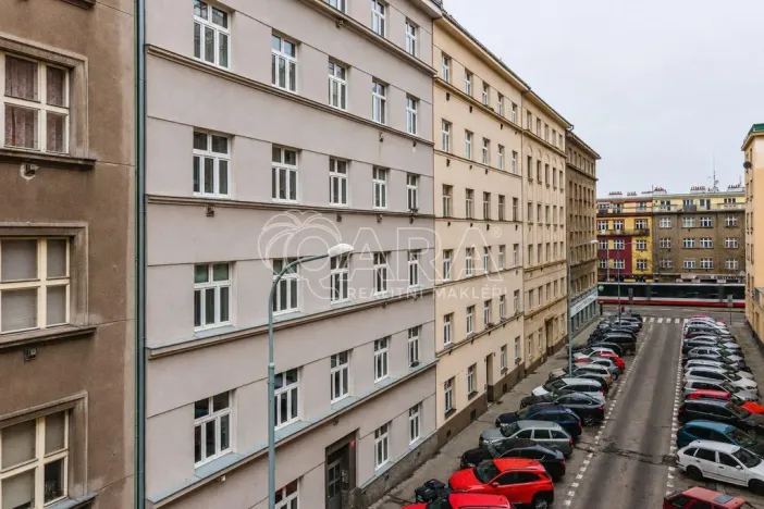 Pronájem bytu 2+1, Praha - Žižkov, Viklefova, 60 m2