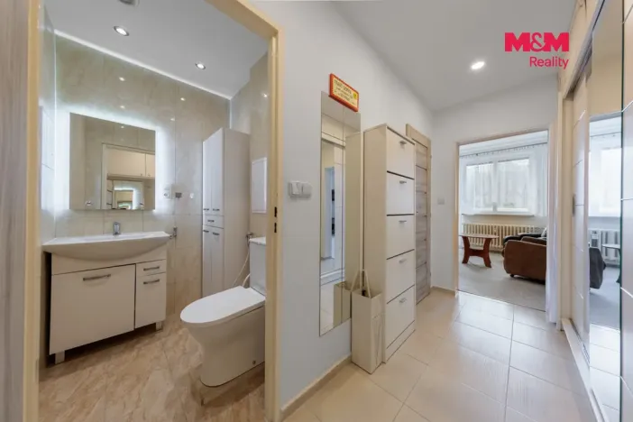 Prodej bytu 3+1, Karlovy Vary, Šumavská, 64 m2