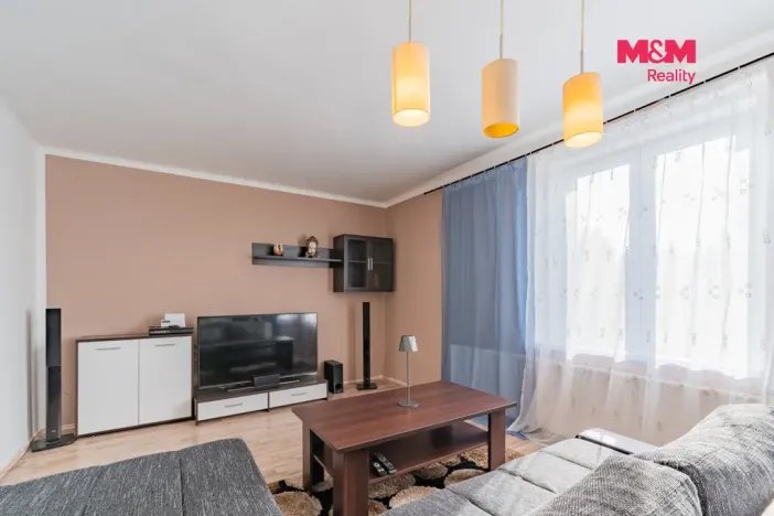 Prodej bytu 3+1, Vojtanov, Nádražní čtvrť, 83 m2