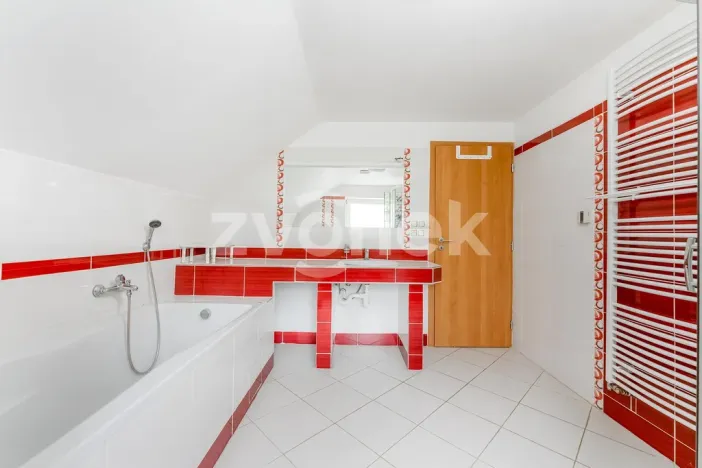 Prodej rodinného domu, Zlín - Mladcová, Kapradinová, 186 m2