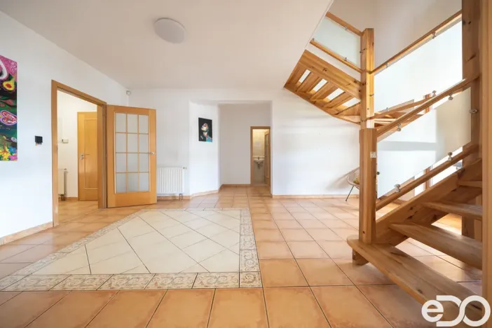 Prodej rodinného domu, Kosořice, 340 m2