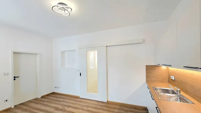 Pronájem bytu 2+kk, Beroun - Beroun-Město, Na Parkáně, 38 m2