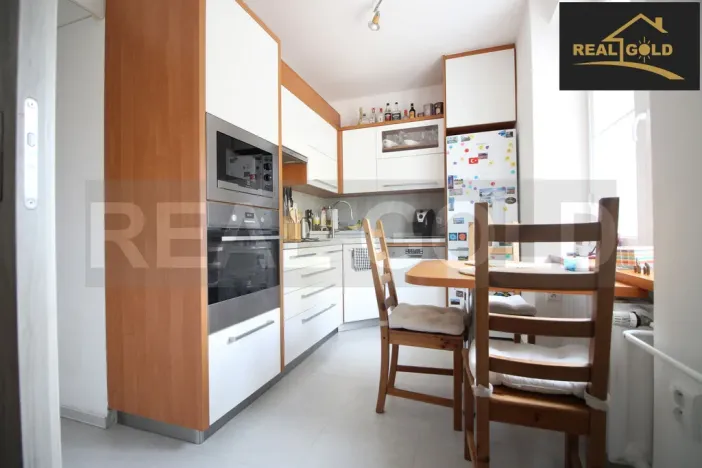 Prodej bytu 2+1, Třebíč, Dělnické nám., 55 m2