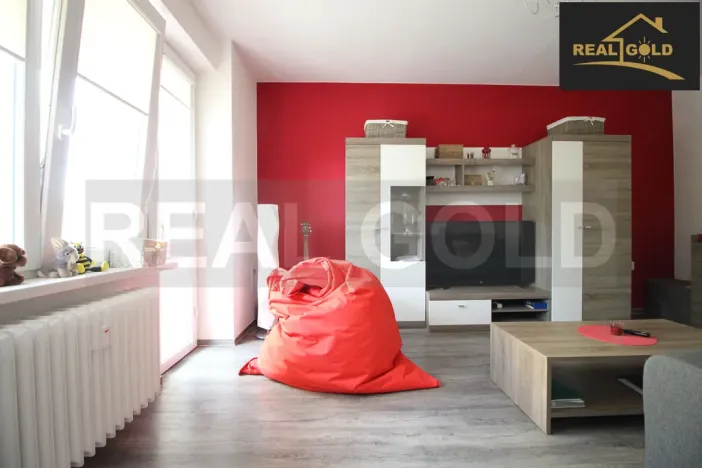 Prodej bytu 2+1, Třebíč, Dělnické nám., 55 m2