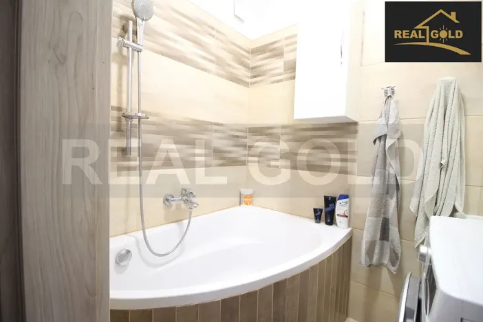 Prodej bytu 2+1, Třebíč, Dělnické nám., 55 m2