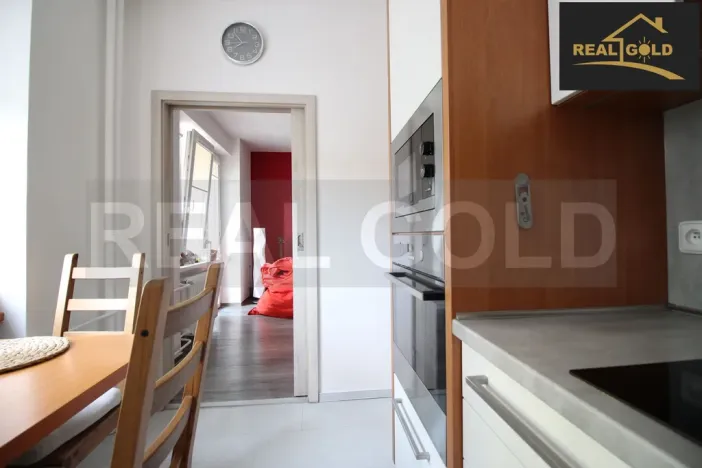 Prodej bytu 2+1, Třebíč, Dělnické nám., 55 m2