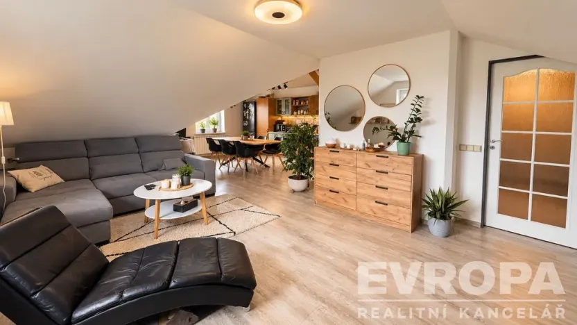Pronájem bytu 4+kk, Lánov - Prostřední Lánov, 90 m2