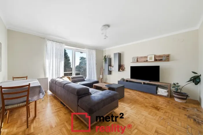 Prodej rodinného domu, Charváty, 303 m2