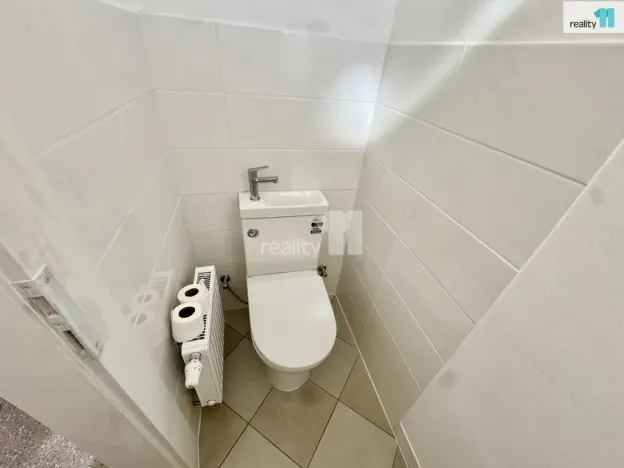 Pronájem bytu 2+kk, Praha - Libeň, Na stráži, 64 m2