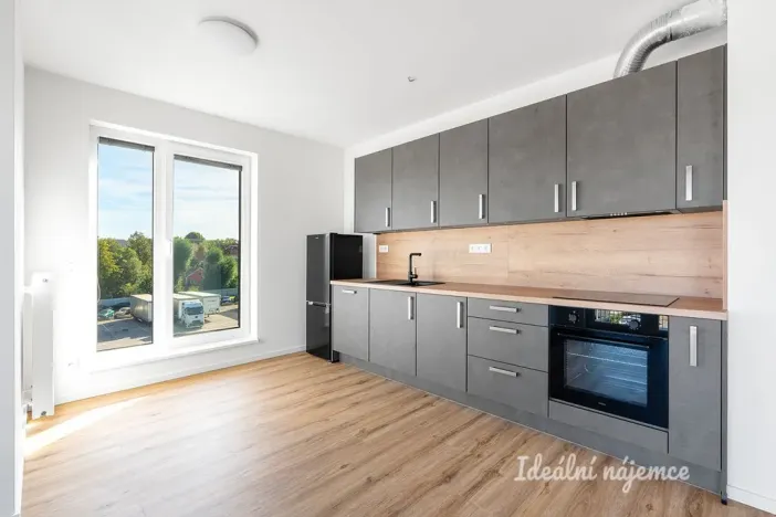 Pronájem bytu 3+kk, Kladno - Dubí, Ke křížku, 73 m2