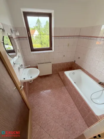 Prodej rodinného domu, Tršice, 184 m2