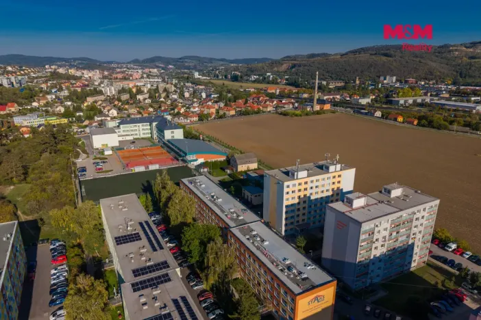Prodej bytu 2+kk, Králův Dvůr, Nad Stadionem, 43 m2