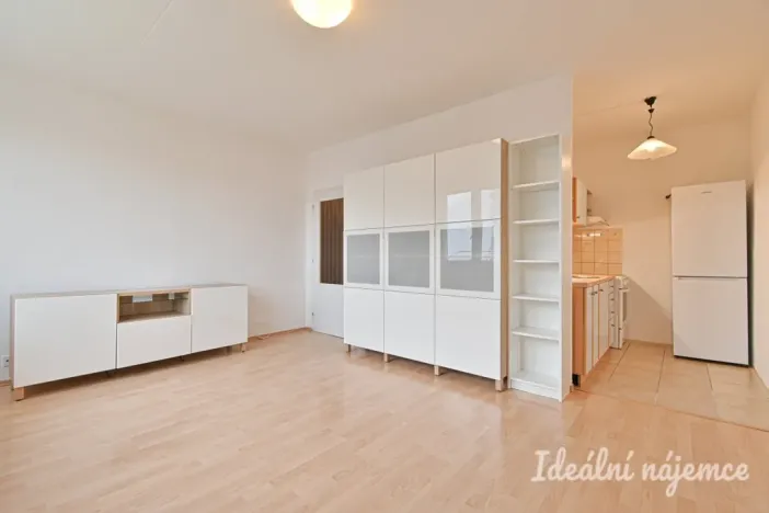 Pronájem bytu 2+kk, Brno - Židenice, Valtická, 40 m2