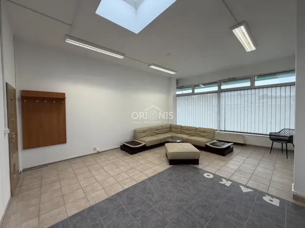 Pronájem obchodního prostoru, Chomutov, Raisova, 217 m2