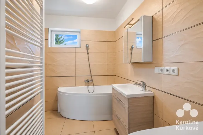 Pronájem bytu 3+1, Praha - Kyje, Vírská, 95 m2