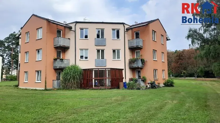 Pronájem bytu 2+kk, Luštěnice, 49 m2