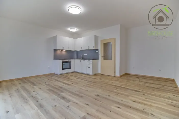 Pronájem bytu 2+kk, Jesenice, Cedrová, 69 m2