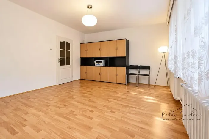 Pronájem bytu 1+1, Přerov, Č. Drahlovského, 45 m2