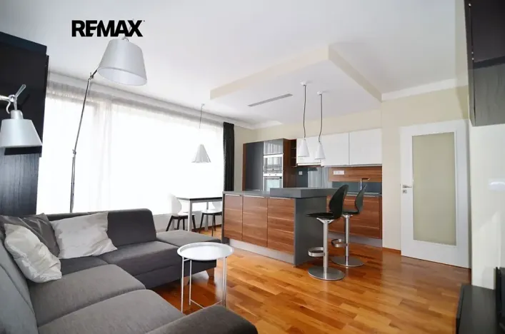 Pronájem bytu 2+kk, Praha - Jinonice, Laténská, 68 m2