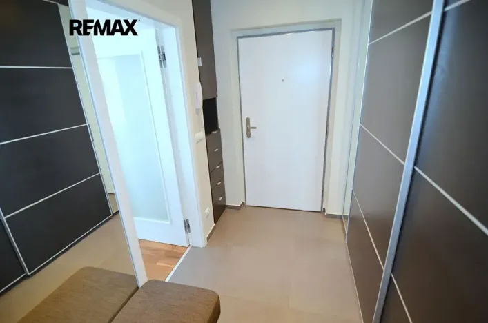 Pronájem bytu 2+kk, Praha - Jinonice, Laténská, 68 m2