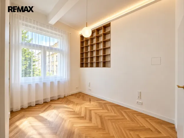 Pronájem bytu 3+1, Praha - Bubeneč, Národní obrany, 91 m2