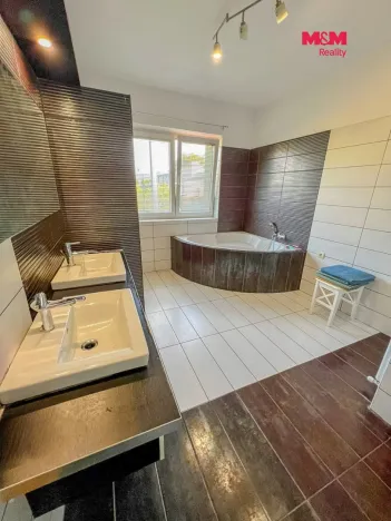 Pronájem rodinného domu, Dobrá, 150 m2