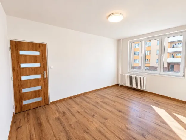 Pronájem bytu 2+1, Klášterec nad Ohří - Miřetice u Klášterce nad Ohří, Jana Ámose Komenského, 53 m2