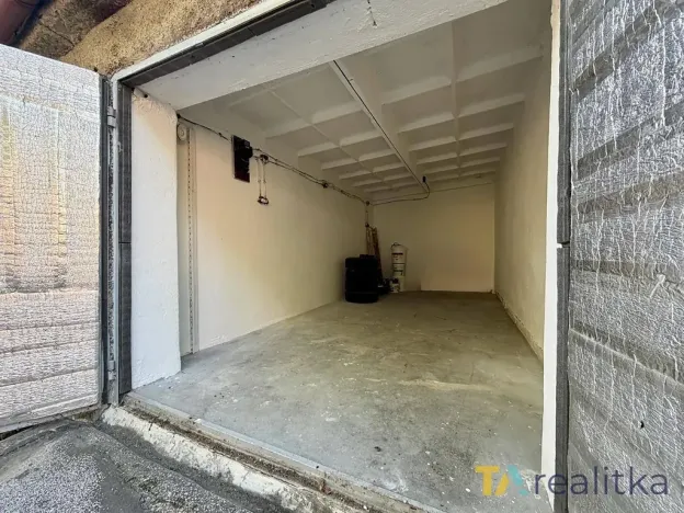Prodej garáže, Orlová, Rydultowská, 18 m2