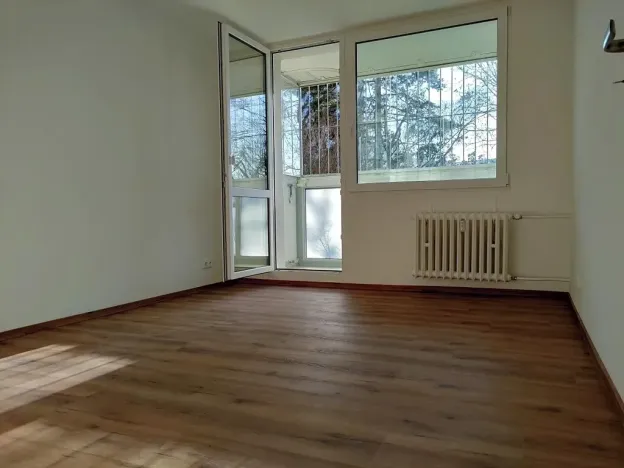 Pronájem bytu 3+1, Praha, Pujmanové, 75 m2