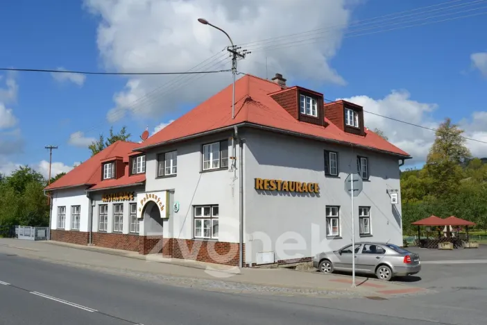 Prodej restaurace, Huslenky, 500 m2