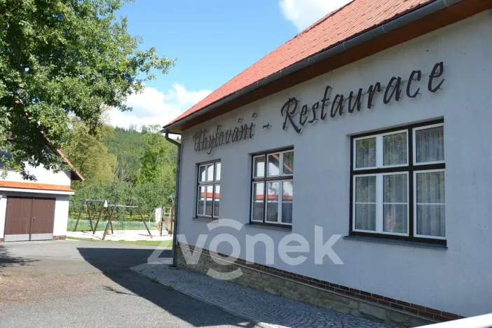 Prodej restaurace, Huslenky, 500 m2