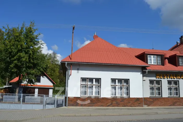 Prodej restaurace, Huslenky, 500 m2