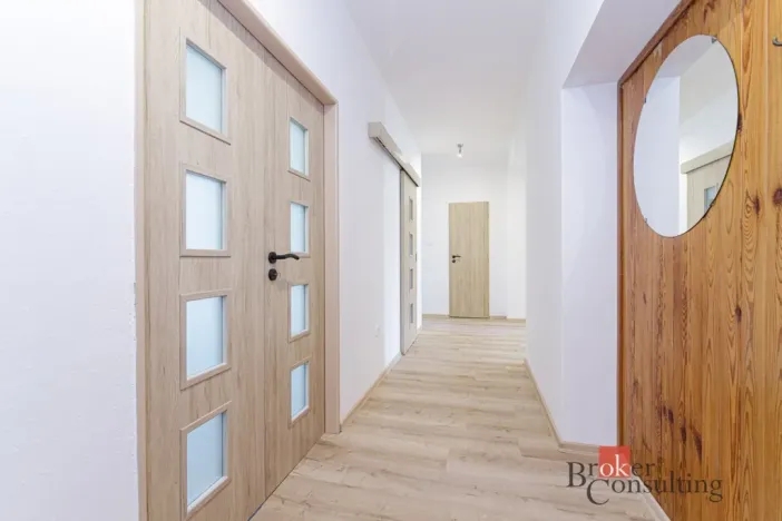 Pronájem bytu 3+1, Karlovice, 75 m2