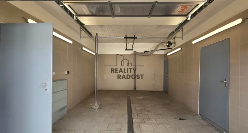 Pronájem obchodního prostoru, Hodonín, Kolískova, 130 m2