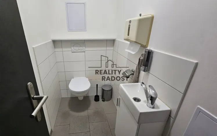 Pronájem obchodního prostoru, Hodonín, Kolískova, 130 m2