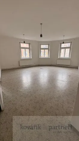 Prodej obchodního prostoru, Rumburk, Třída 9. května, 300 m2