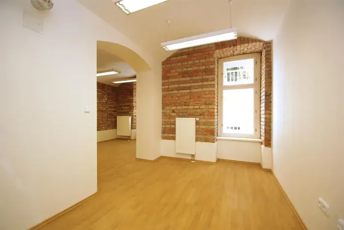 Pronájem kanceláře, Praha - Vinohrady, Mánesova, 135 m2