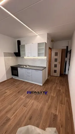 Pronájem bytu 1+1, Žatec, Jabloňová, 37 m2