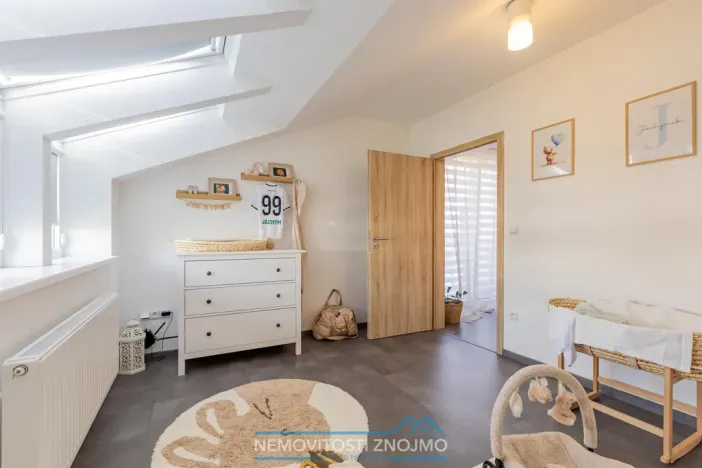 Prodej bytu 4+kk, Znojmo - Přímětice, Staré vinice, 84 m2