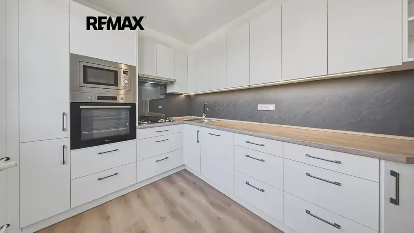 Prodej bytu 2+1, Česká Lípa, Mikovcova, 56 m2